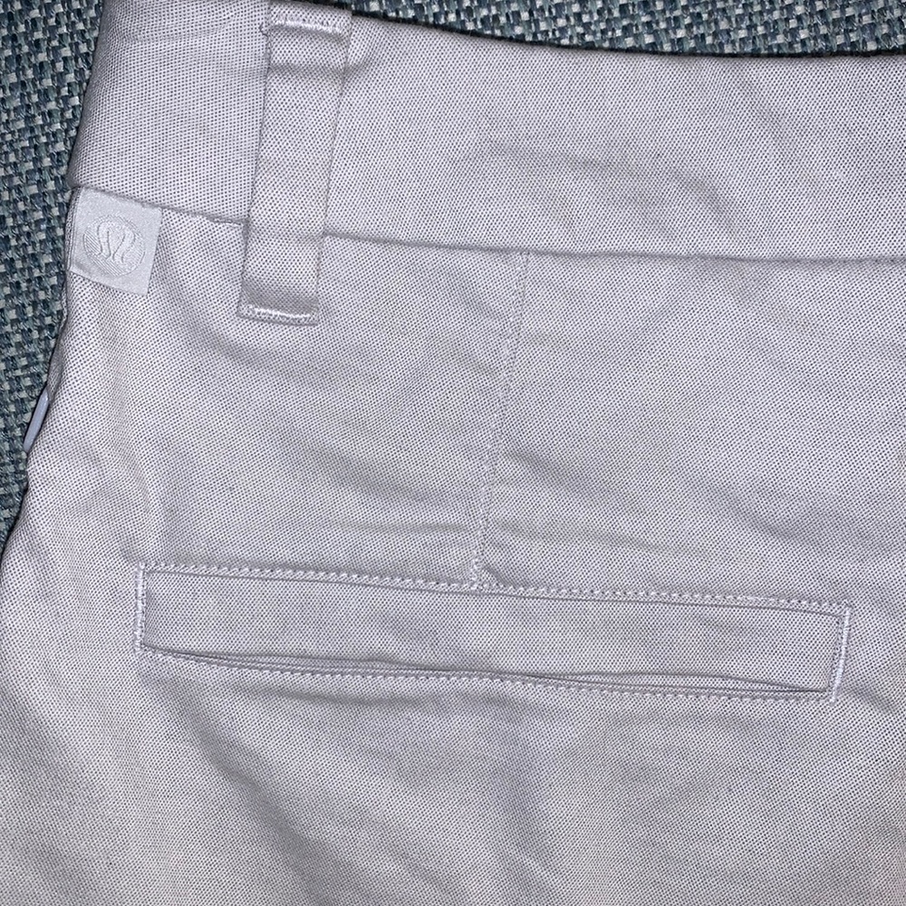 lululemon athleta Commission shorts, size 28, Like New - Picture 6 of 12